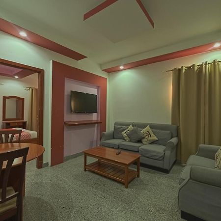 Platinium Hotel Apartments Seeb Ngoại thất bức ảnh