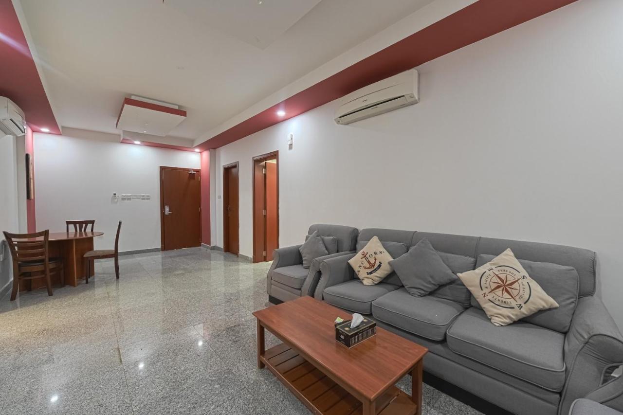 Platinium Hotel Apartments Seeb Ngoại thất bức ảnh